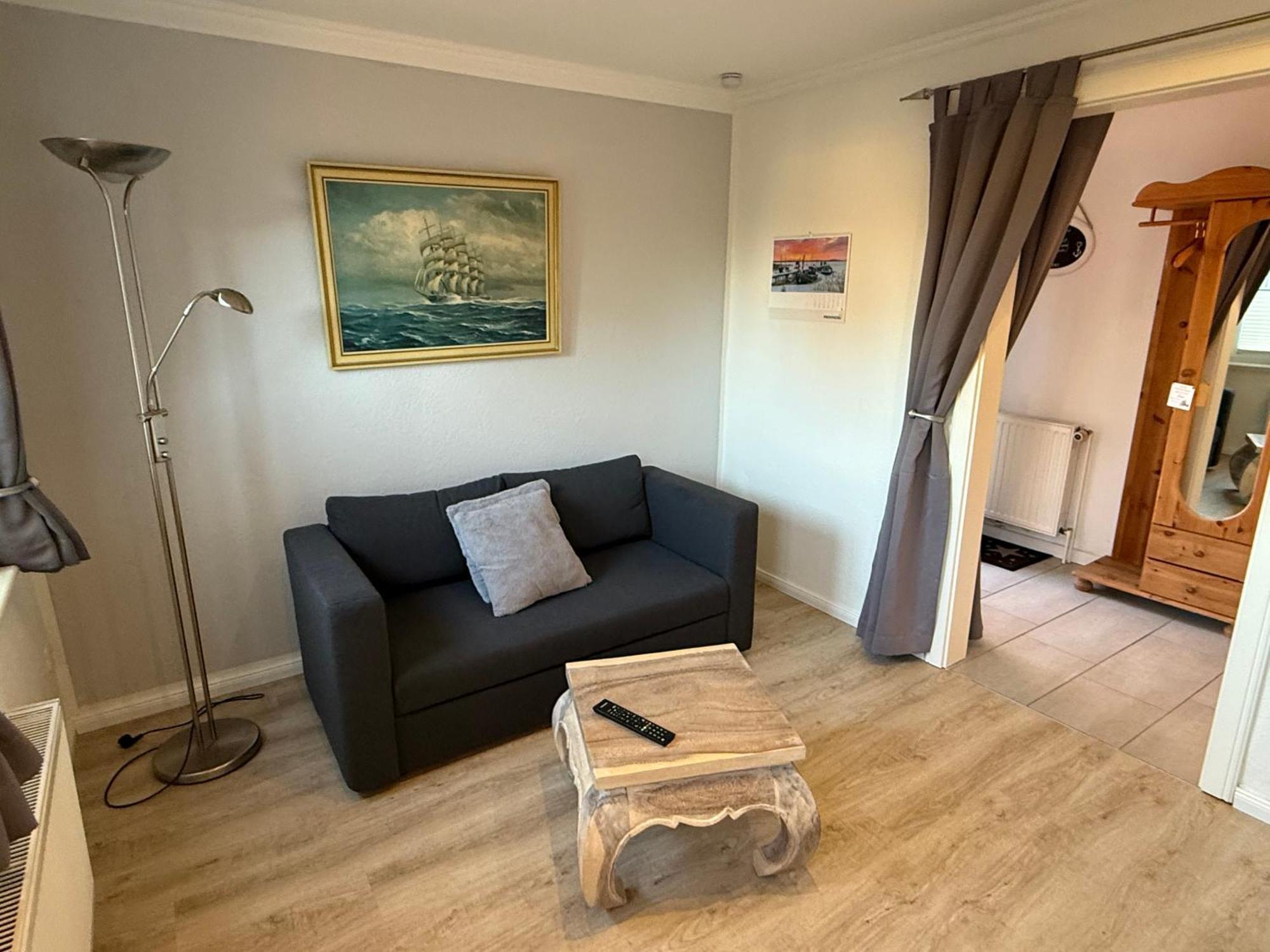 Ferienwohnung „Ole Karkenwech“ Husum-Roedemis Husum  Luaran gambar